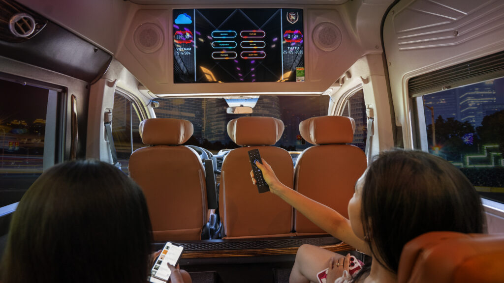 Xe Limousine VIP đi Sài Gòn Tiền Giang